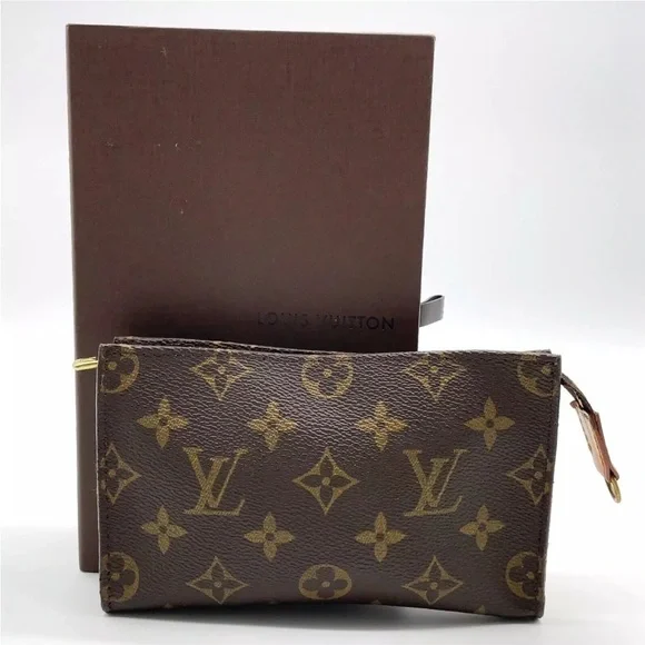 Louis Vuitton Pouch - Picture 2 of 13